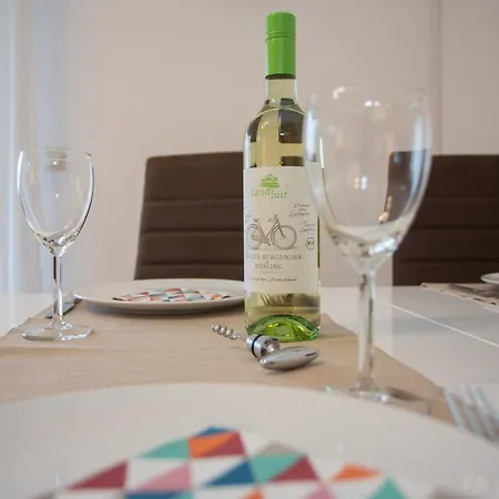 Little In Winterberg-neuastenberg Appartement *