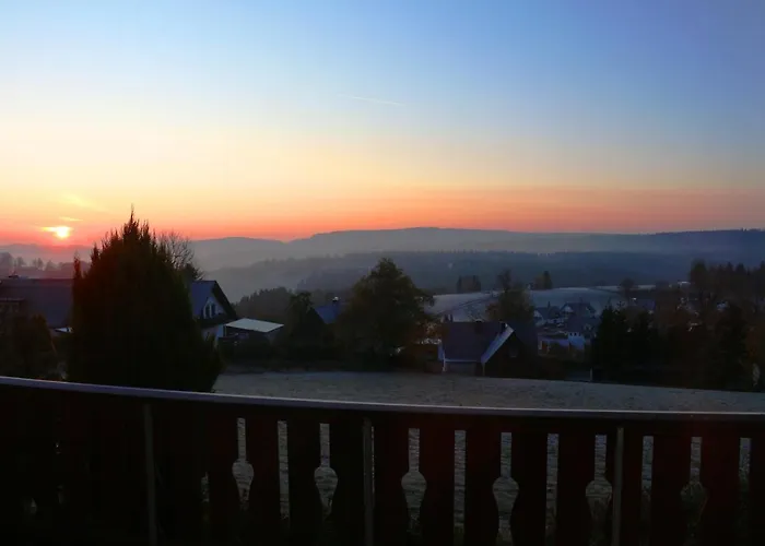 Little In Winterberg-neuastenberg Lägenhet *